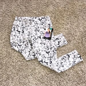 Cheetah print leggings